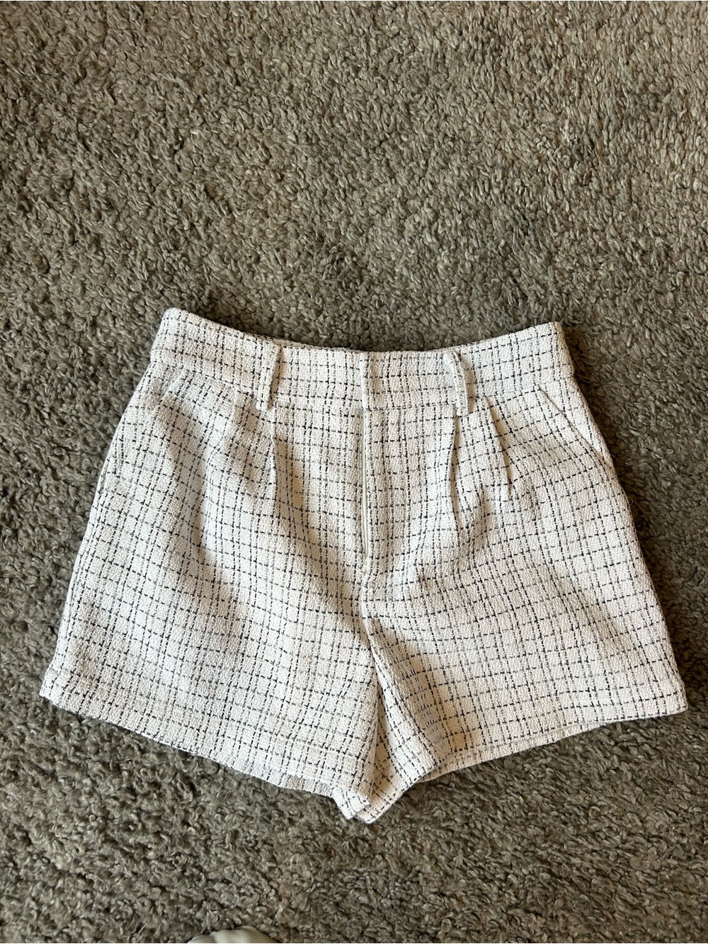 Women's Tweed High-Waist Shorts in Ivory Plaid